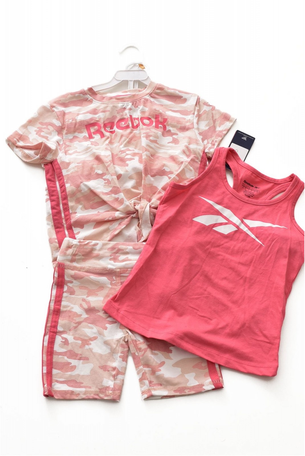 Lot TShirt, short et débardeur Reebok NEON SUNSET  C4603RG