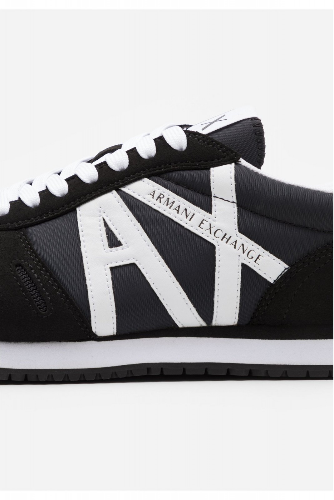 Sneakers gros logo Armani exchange K489 BLACK+WHITE XUX017 XCC68