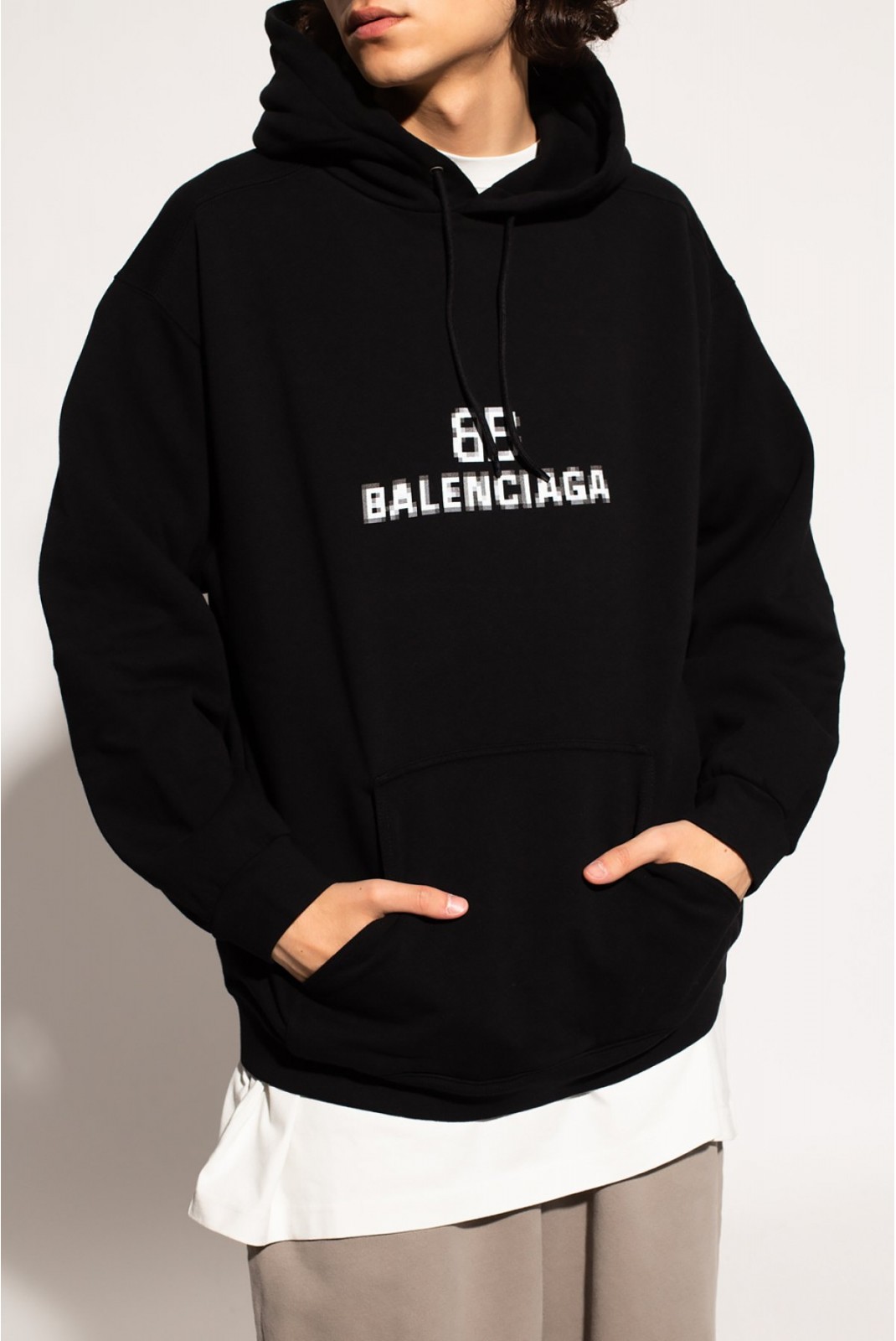 Sweat capuche print logo pixels Balenciaga 1070 NOIR 600583 TKVI8