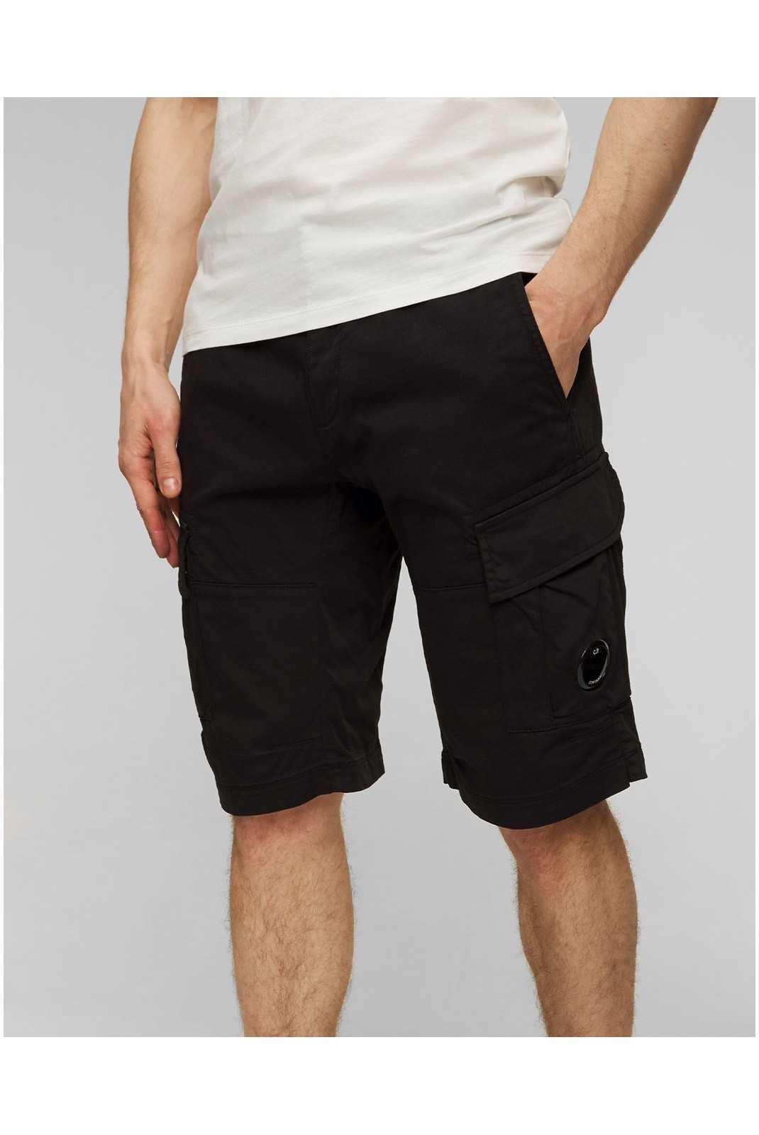 Short - C.P. COMPANY - Black - 16CMBE116A-005694G_999