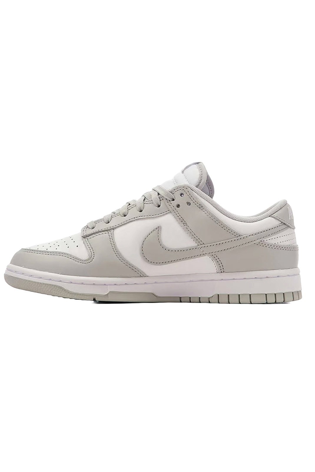 Sneakers - NIKE - Dunk Low Retro - White-Black-Green Glow - DD1391__103