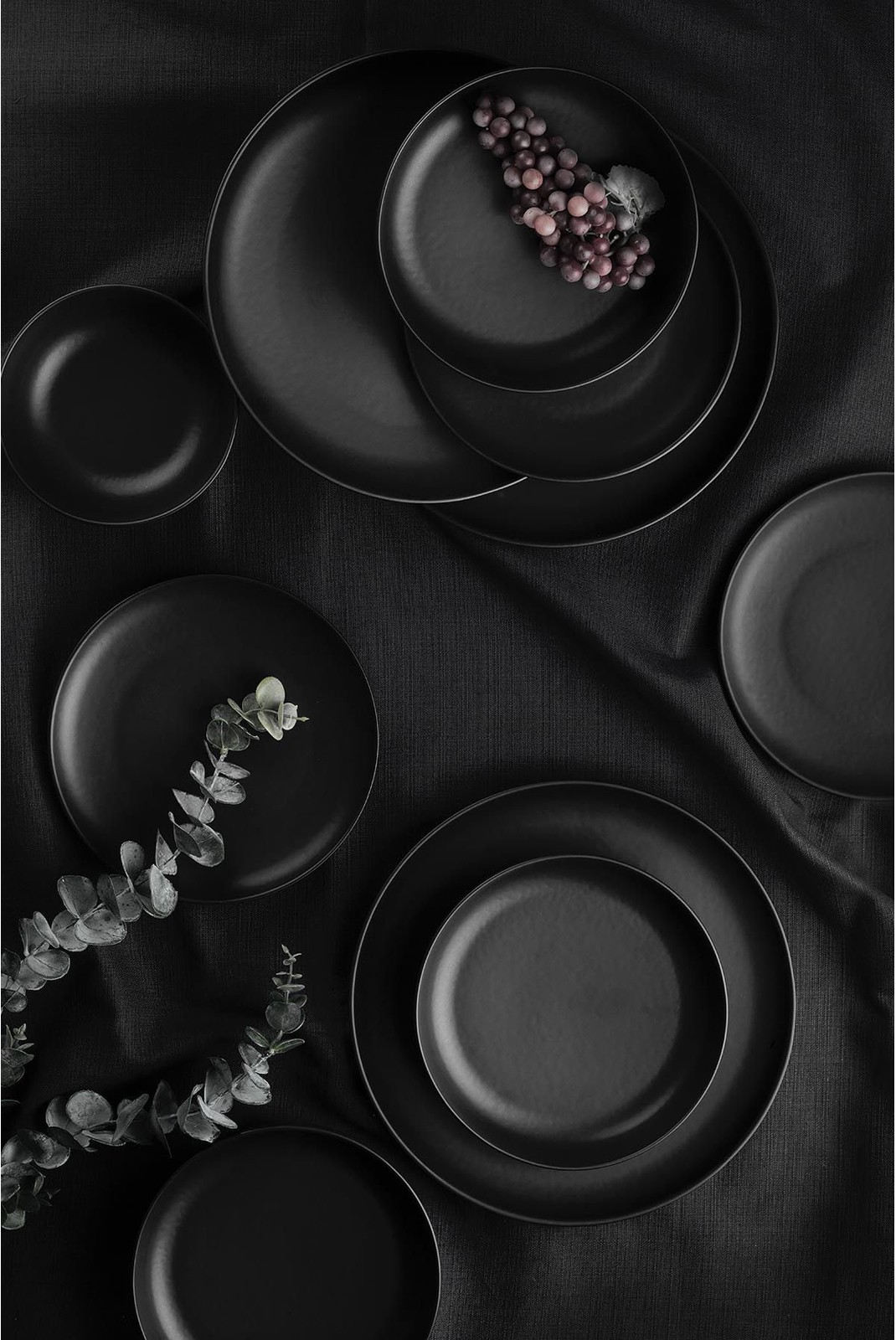 Service de table en porcelaine (18 pièces) - Matte Black - P3396